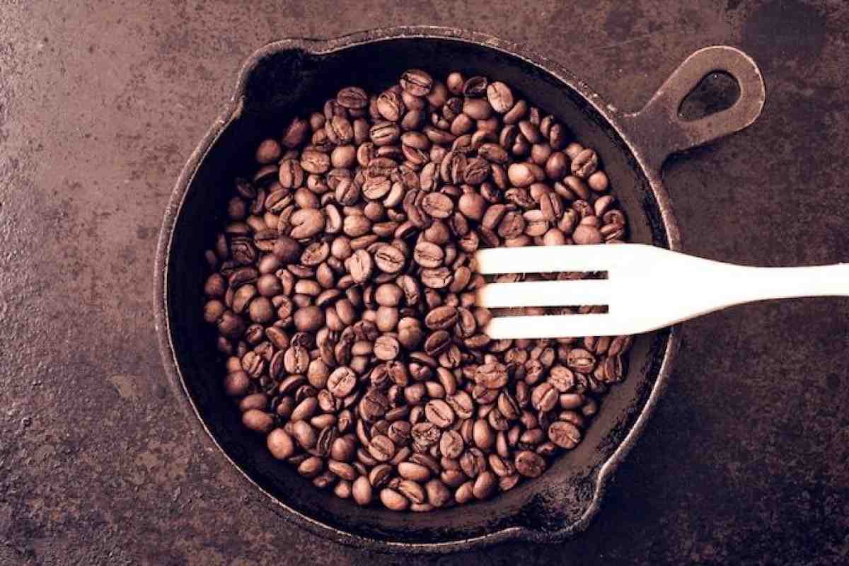 Как обжарить кофейные зерна дома, несколько способов